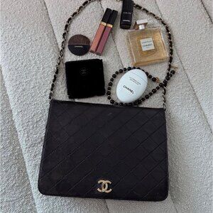 Vintage CHANEL Flap Bag